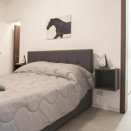 1851 Apartman Velence