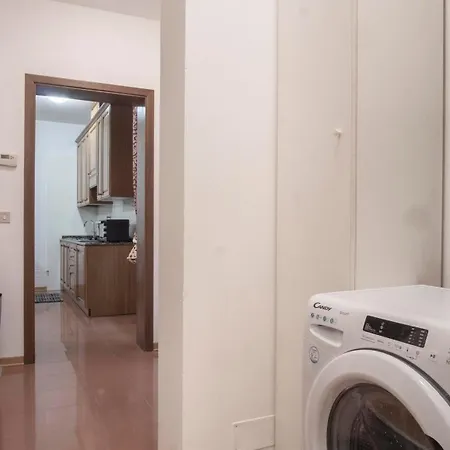 Apartament 1851 *